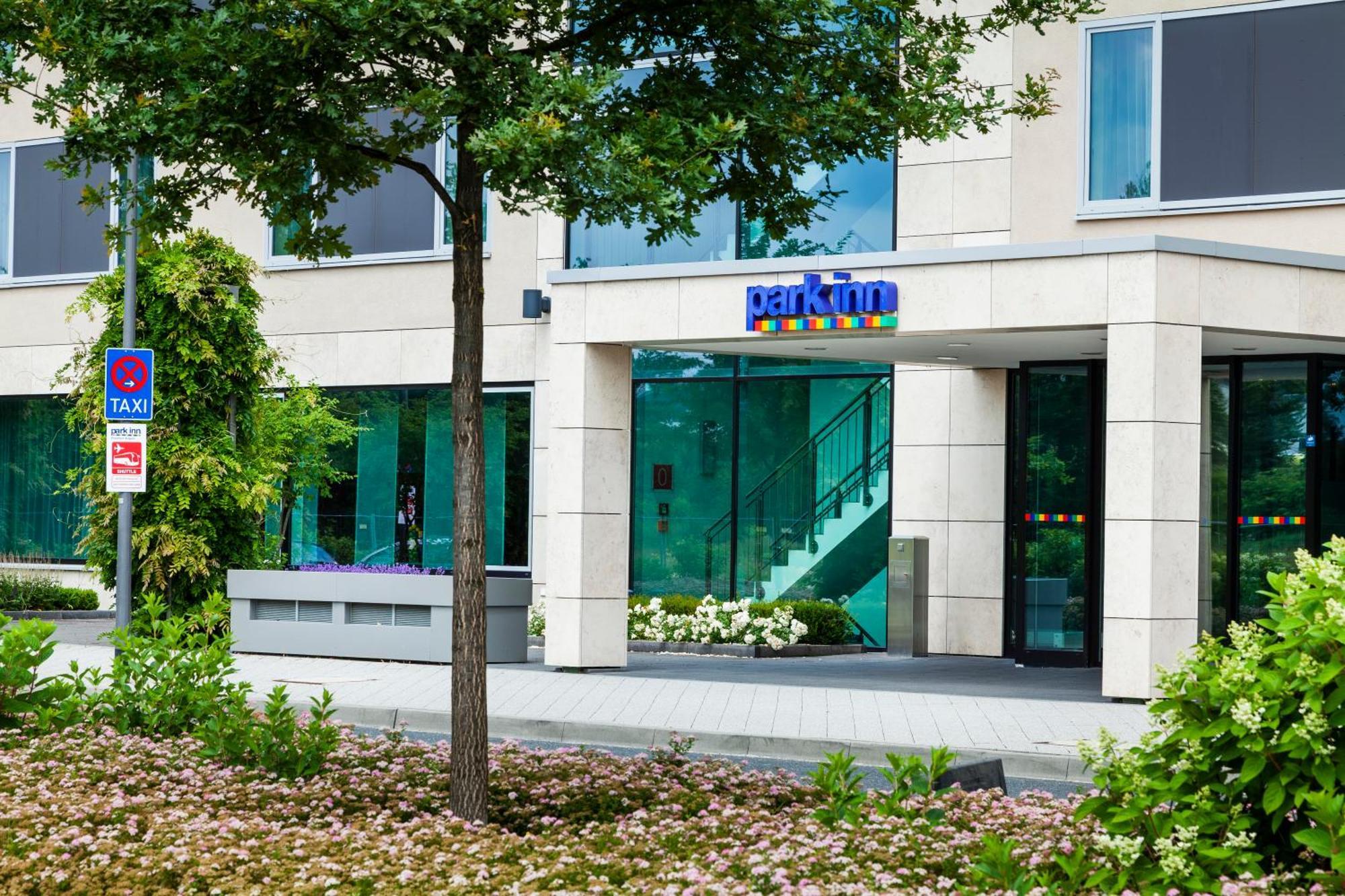 Hotel Park By Radisson Frankfurt Airport 3*